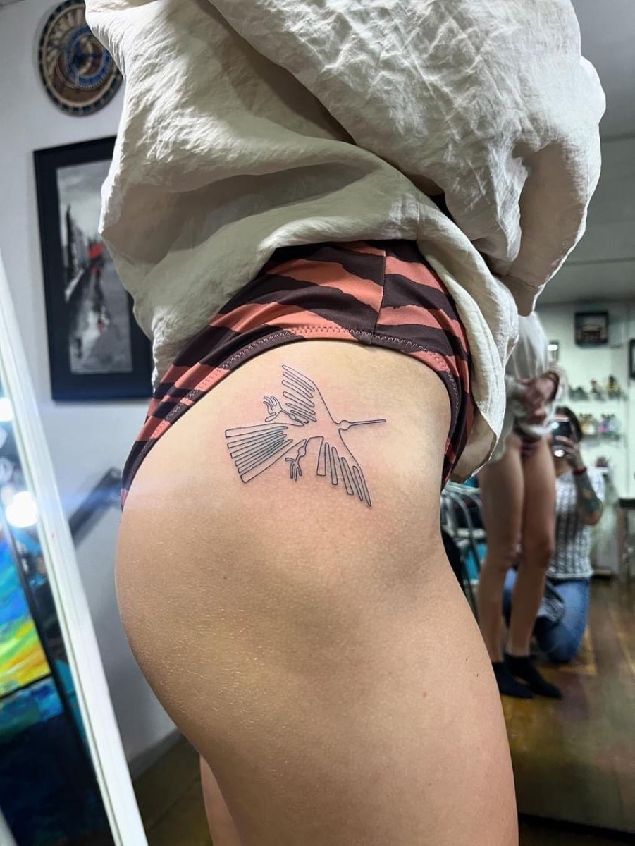 Fine Line Tattoo