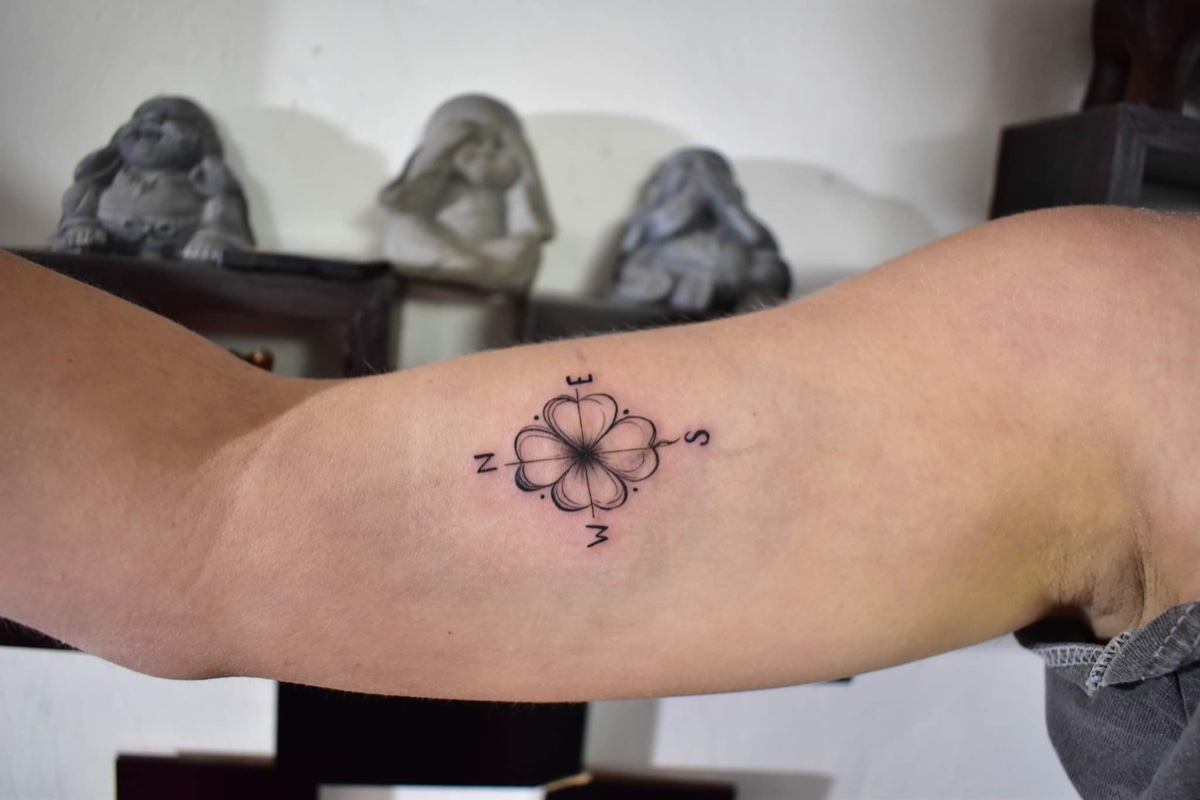 Fine Line Tattoo